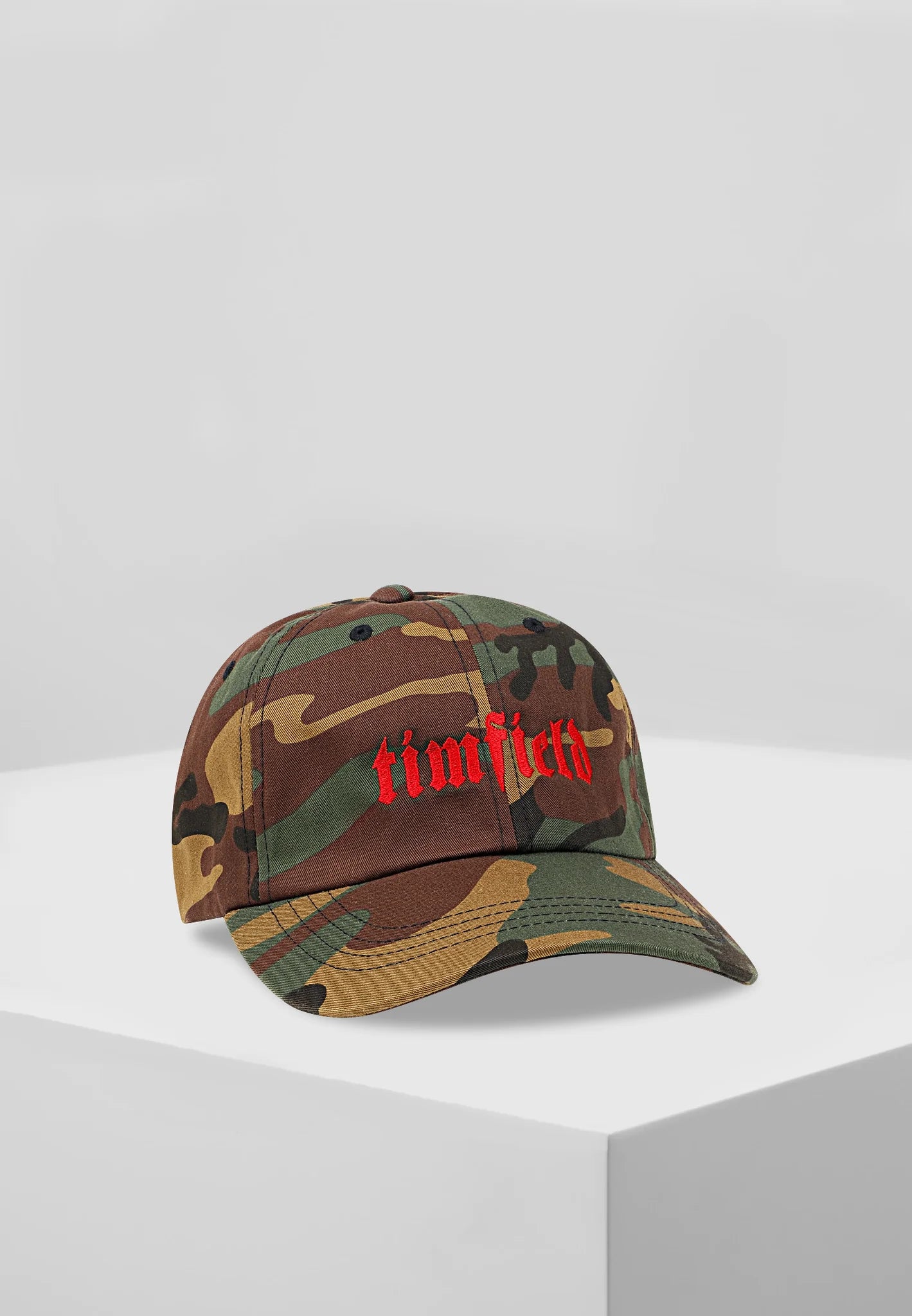 BORN AND RAISED HAT IN CAMOUFLAGE