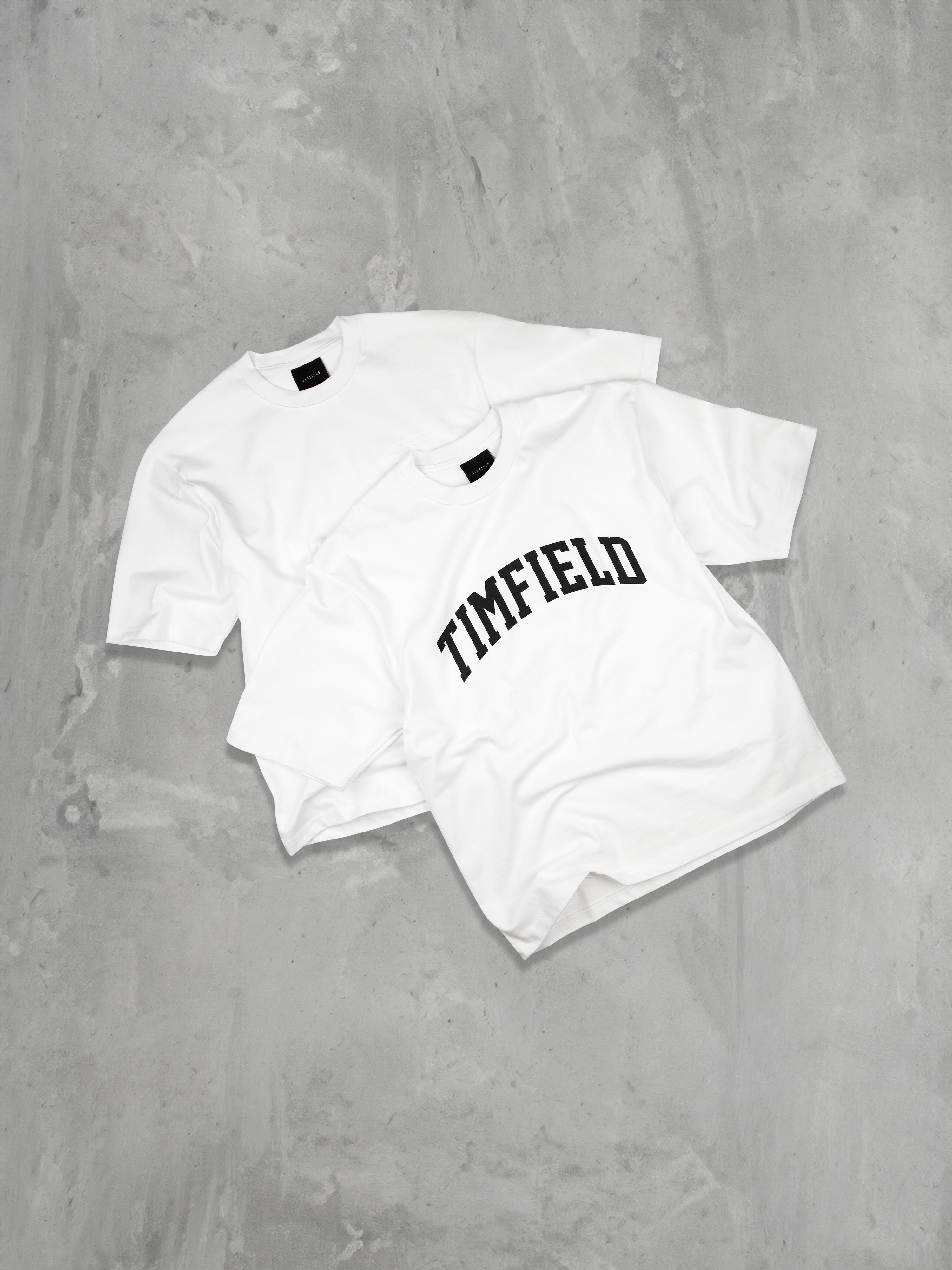 COLLEGE TIM FIELD CROPPED OVERSIZED T-SHIRT IN WHITE